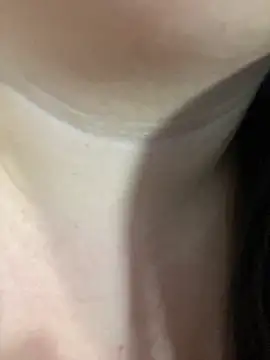 MiiaaJoness online show from 12.22.25