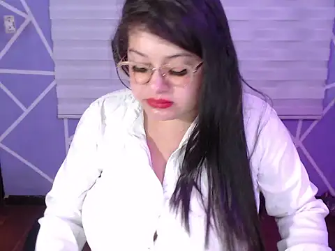 MiiaaJoness online show from 02.05.26