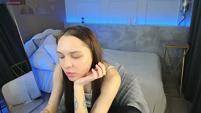 ChloeSunny online show from 04.26.26