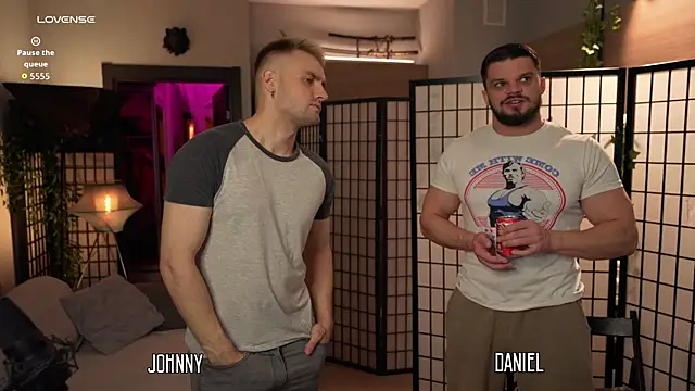 Snapshot of enjoy_me chatting on 09.18.25 enjoy me online show from 09.18.25