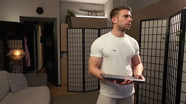 Snapshot of enjoy_me chatting on 11.25.25 enjoy me online show from 11.25.25