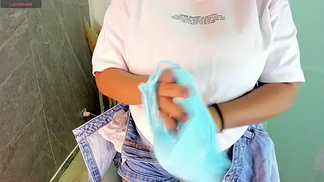 CelesteBrucee online show from 04.18.26