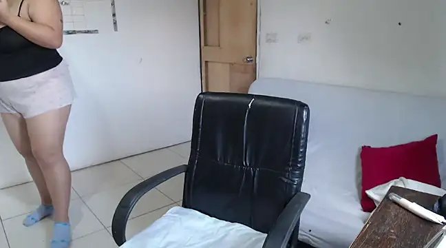 girl milk2 online show from 03.06.25