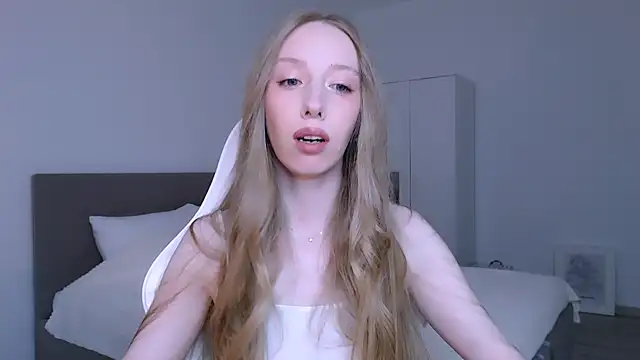 Luna insniity online show from 03.21.26