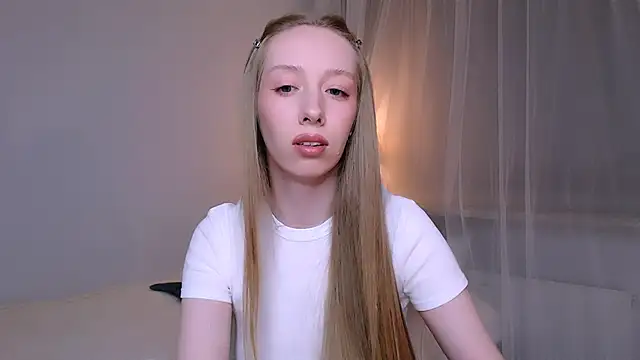 Luna insniity online show from 04.19.26