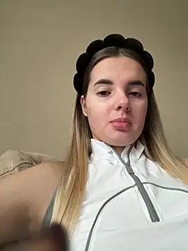 Donna Evans online show from 10.30.25