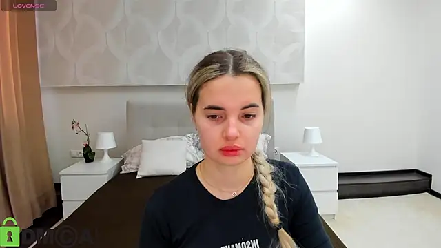 Donna Evans online show from 04.20.26