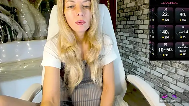 Eva Melow online show from 02.21.25