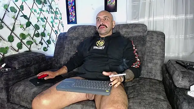 Snapshot of JD-69 chatting on 01.25.25 JD-69 online show from 01.25.25