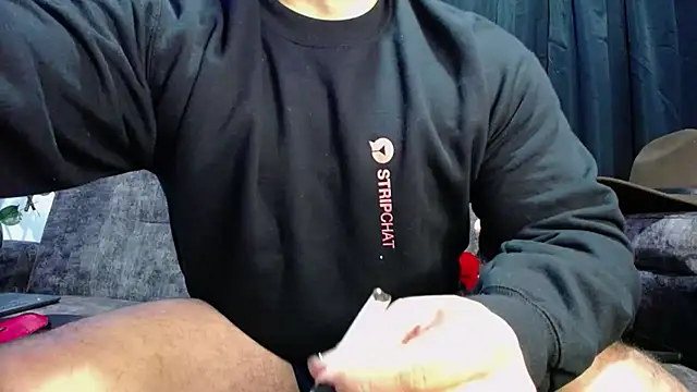 Snapshot of JD-69 chatting on 02.13.25 JD-69 online show from 02.13.25