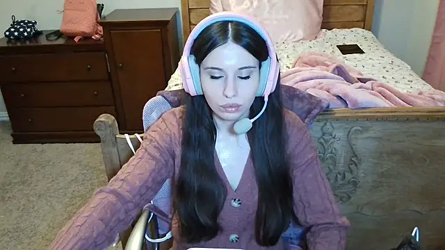 alisonfields online show from 12.01.25