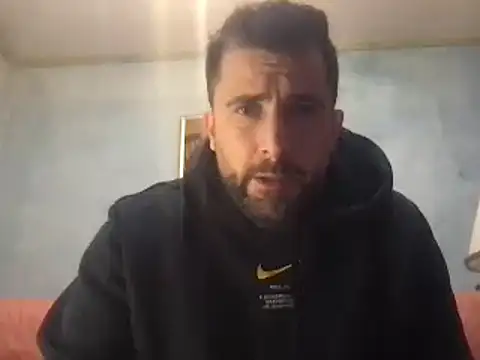 Snapshot of alex877x chatting on 01.16.25 alex877x online show from 01.16.25