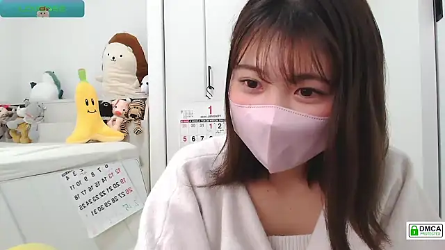 Snapshot of SUZU_ chatting on 01.08.25 SUZU online show from 01.08.25