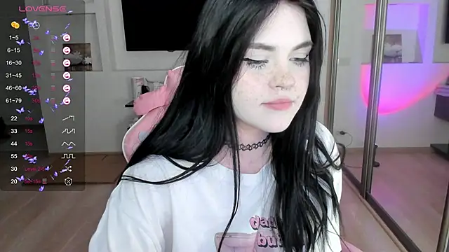 SelenaCute online show from 12.15.24