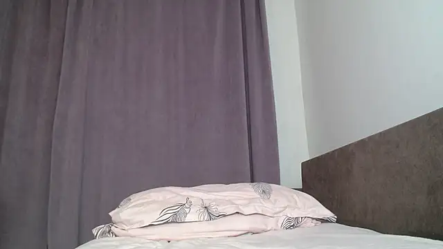 Snapshot of LadyMilfxxx chatting on 02.17.25 LadyMilfxxx online show from 02.17.25