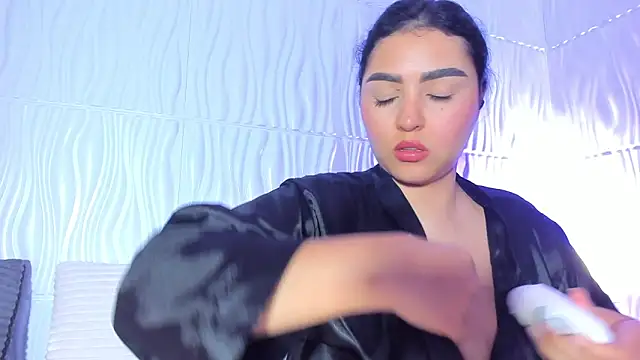 Abby  colins online show from 04.24.26