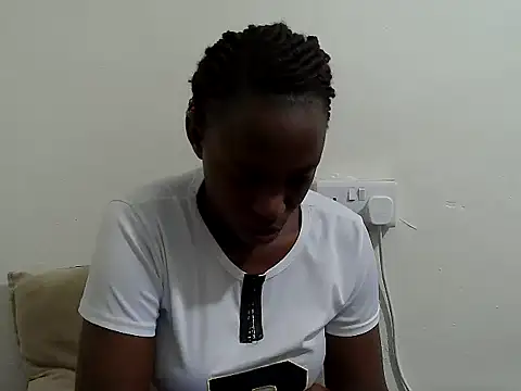 Snapshot of lizbela1 chatting on 06.05.26 lizbela1 online show from 06.05.26