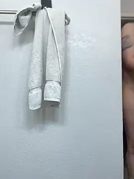 Snapshot of ft2022W chatting on 03.10.25 ft2022W online show from 03.10.25