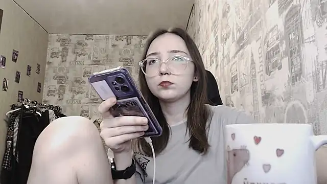 AmeliaKamishiro online show from 02.04.25