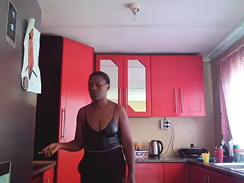 Snapshot of Malaika_Nkosi chatting on 01.07.25 Malaika Nkosi online show from 01.07.25