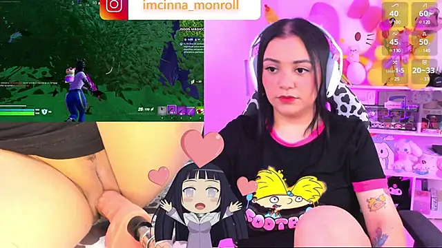 Snapshot of cinna_monroll chatting on 01.15.25 cinna monroll online show from 01.15.25