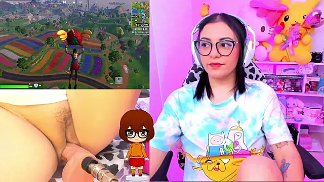 Snapshot of cinna_monroll chatting on 02.10.25 cinna monroll online show from 02.10.25