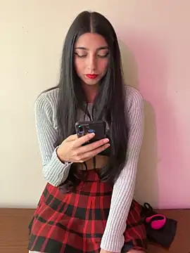 Snapshot of Felicia_smok3 chatting on 01.31.25 Felicia smok3 online show from 01.31.25