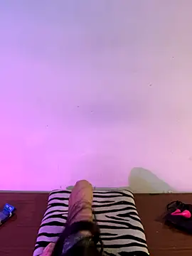 Snapshot of Felicia_smok3 chatting on 10.16.25 Felicia smok3 online show from 10.16.25