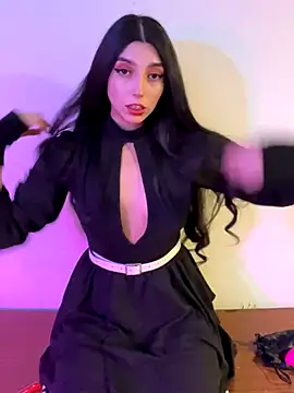 Snapshot of Felicia_smok3 chatting on 10.25.25 Felicia smok3 online show from 10.25.25