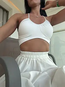 Snapshot of Miss_Flexi_fit chatting on 06.20.26 Miss Flexi fit online show from 06.20.26