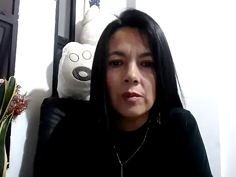 Snapshot of Alexxawinter chatting on 09.25.25 Alexxawinter online show from 09.25.25