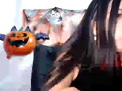 Snapshot of Alexxawinter chatting on 09.30.25 Alexxawinter online show from 09.30.25