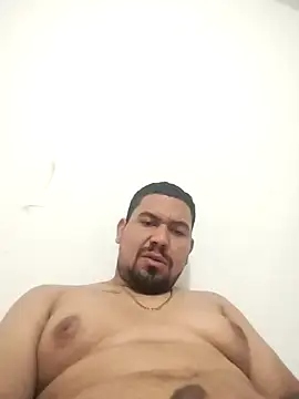 Snapshot of stiven_rood chatting on 10.16.25 stiven rood online show from 10.16.25