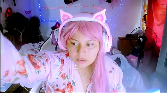 SofiaOlivares online show from 11.25.25