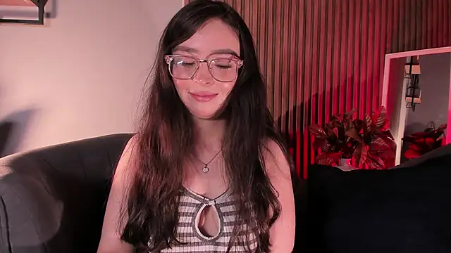 Eva Macalliter online show from 04.09.26