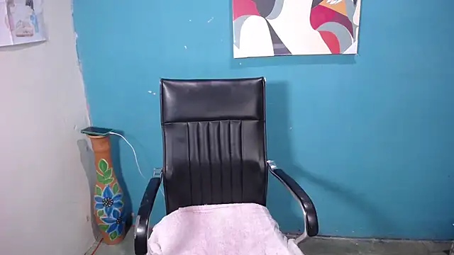 Sunny rayz  online show from 10.04.25