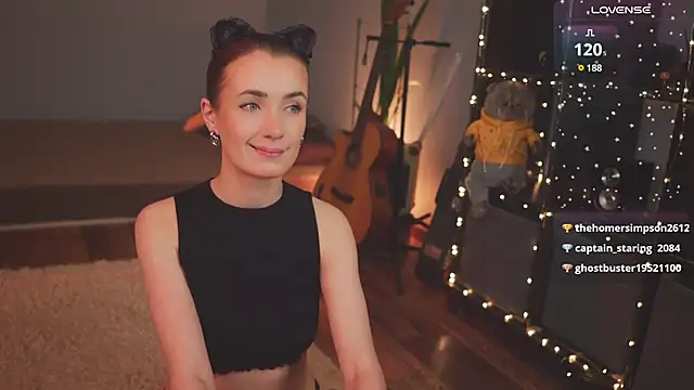 Snapshot of bananya_kitty chatting on 02.01.25 bananya kitty online show from 02.01.25