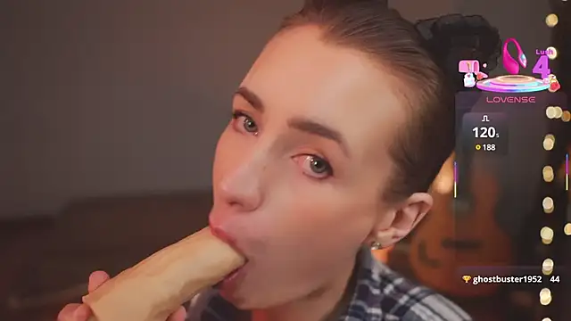 Snapshot of bananya_kitty chatting on 02.24.25 bananya kitty online show from 02.24.25