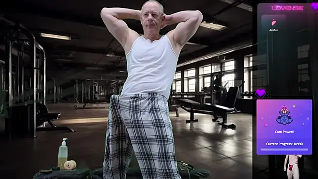 Snapshot of libo_horny_muscles chatting on 12.22.24 libo horny muscles online show from 12.22.24