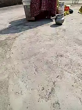 COUPLLE VILLAGE online show from 01.31.25