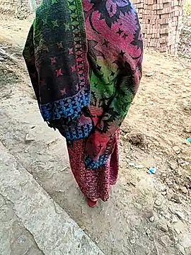 COUPLLE VILLAGE online show from 02.25.25