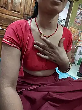 COUPLLE VILLAGE online show from 04.12.26