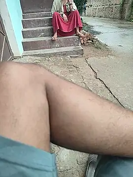 COUPLLE VILLAGE online show from 07.11.26