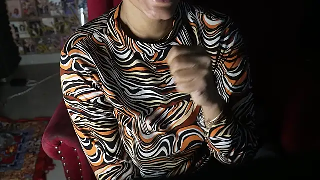 Snapshot of -AyeshaSinghania- chatting on 01.20.25 -AyeshaSinghania- online show from 01.20.25