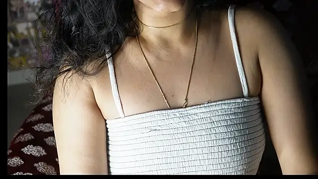 Snapshot of -AyeshaSinghania- chatting on 03.11.25 -AyeshaSinghania- online show from 03.11.25