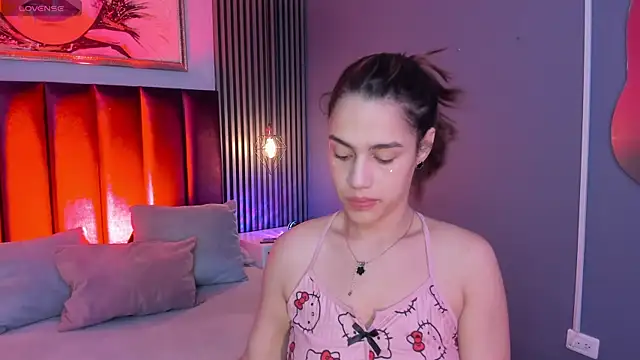 emily roberts1 online show from 12.18.25