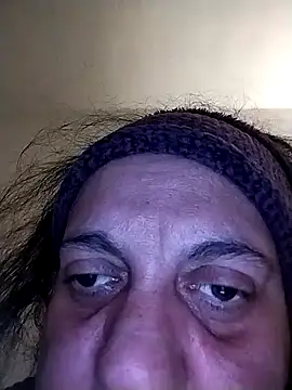 Snapshot of BustyBabyOfficial chatting on 12.16.24 BustyBabyOfficial online show from 12.16.24