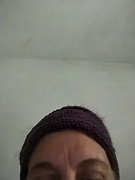 Snapshot of BustyBabyOfficial chatting on 09.21.25 BustyBabyOfficial online show from 09.21.25