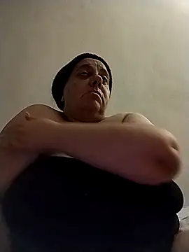 Snapshot of BustyBabyOfficial chatting on 10.15.25 BustyBabyOfficial online show from 10.15.25