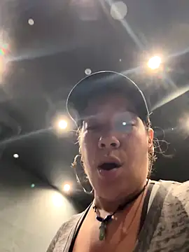 Snapshot of Bigbuttbrooklynn chatting on 11.05.25 Bigbuttbrooklynn online show from 11.05.25